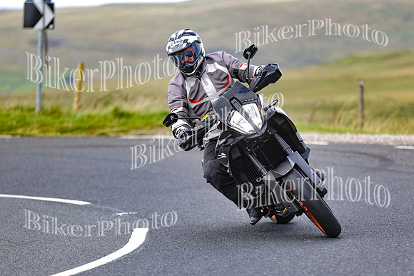 250A9060