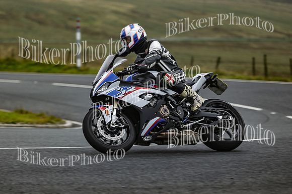 250A3599