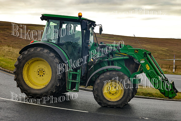 250A4430