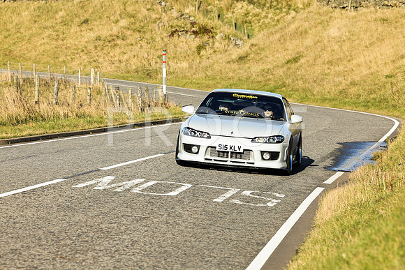 053A1052