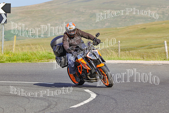 250A9373