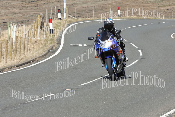 053A1573