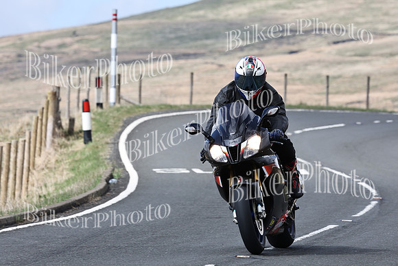 053A7924