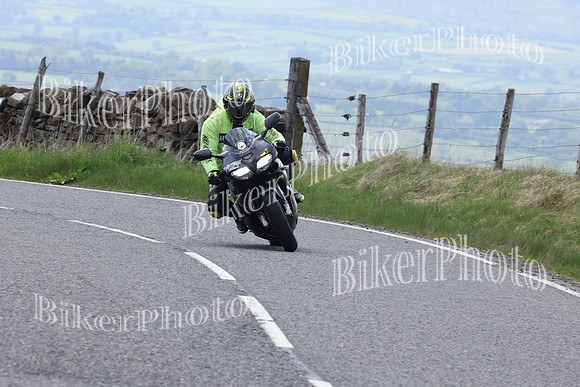 069A4305
