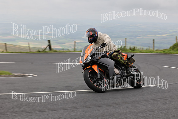 053A1732