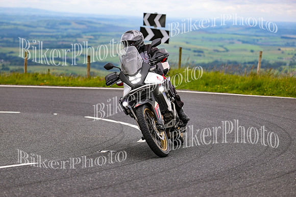 0W9A0864