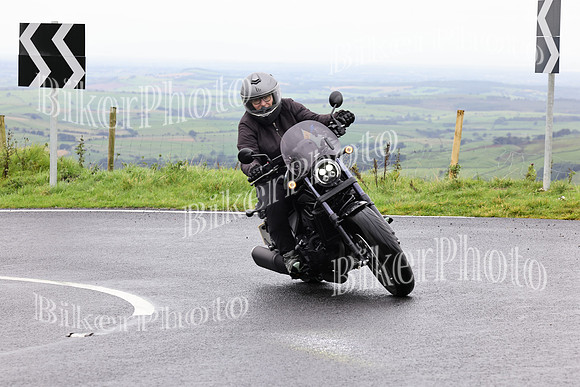 069A8537