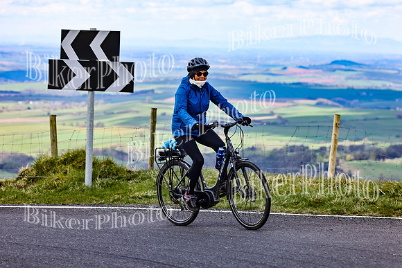 069A2444