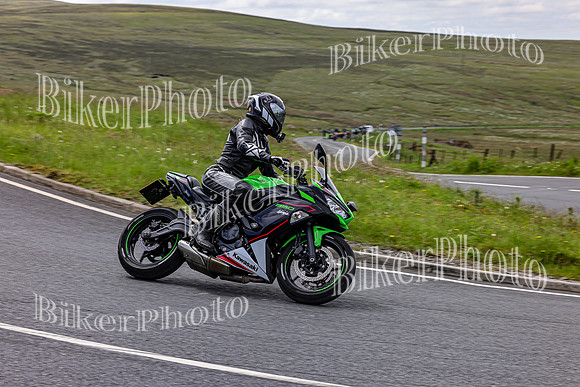 3N3A3052