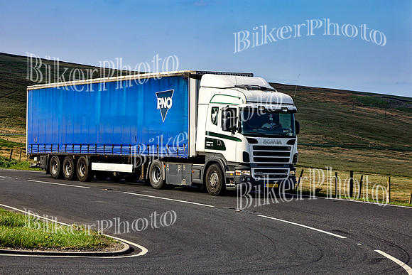 069A6803